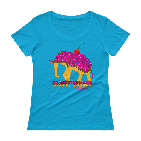 SWEET THANG Scoopneck T-Shirt